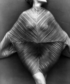 herb-ritts-wrapped-torso-los-angeles-1989
